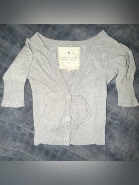 Abercrombie & Fitch Light Gray Button-Front Short Sleeve Cardigan